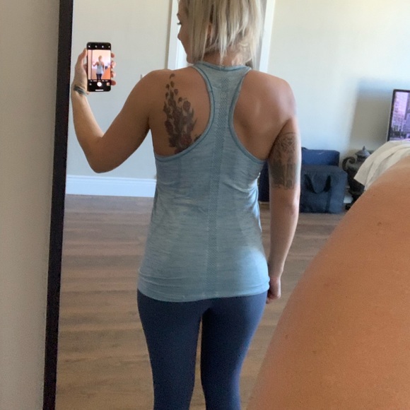Lululemon Tank - Picture 2 of 2